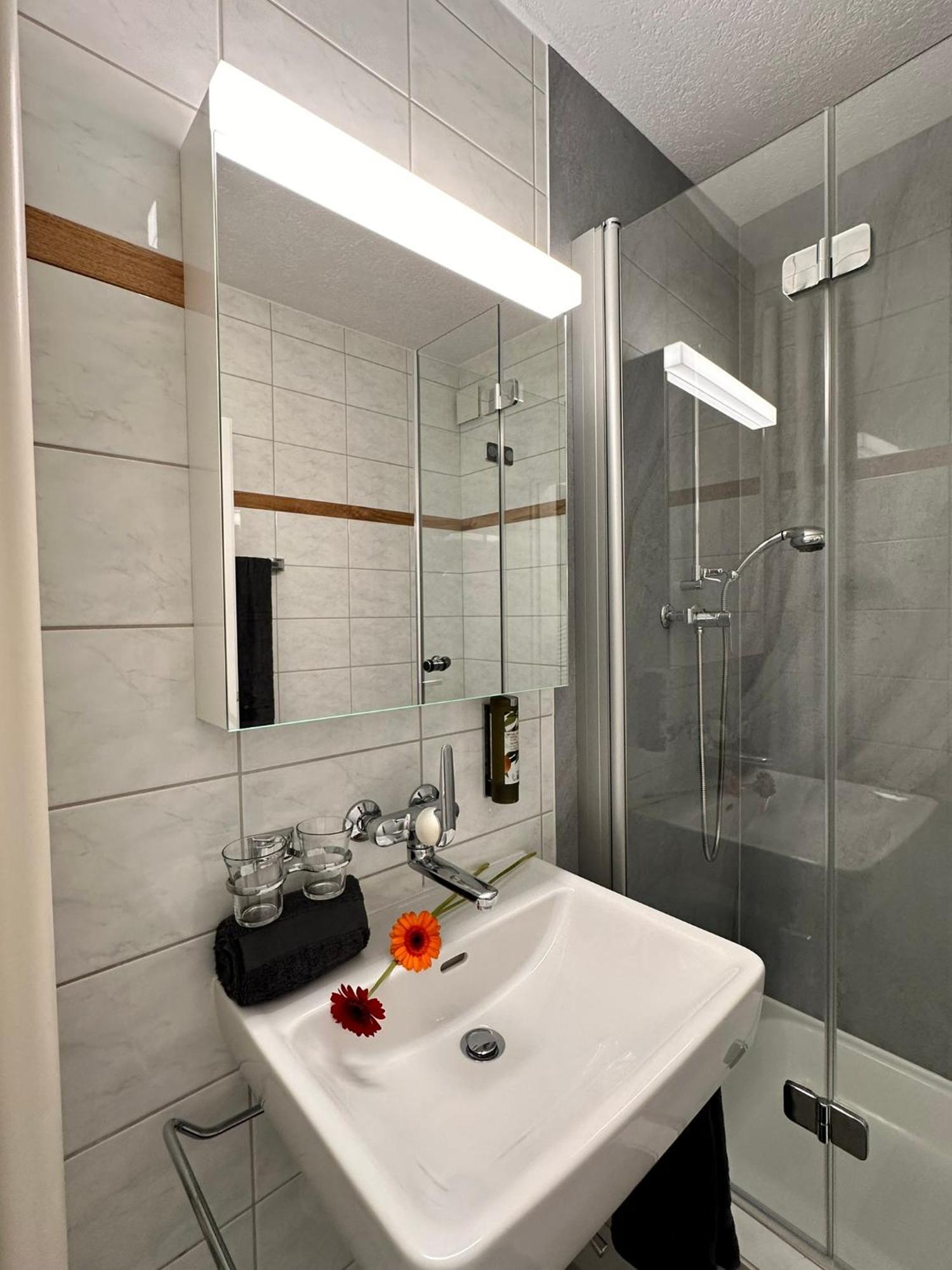 Business Hotel Riverside Дуггинген Экстерьер фото