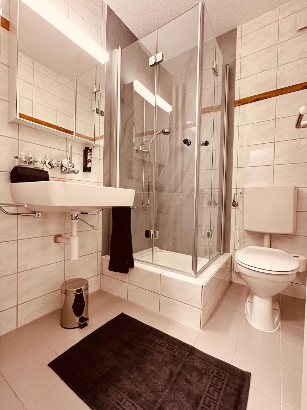 Business Hotel Riverside Дуггинген Экстерьер фото